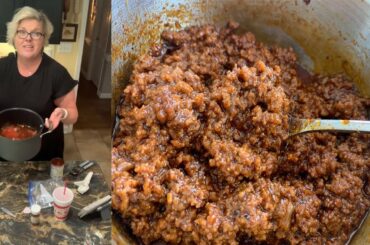 How to Make Hot Dog Chili | Easy, Homemade Hot Dog Chili Recipe |  MeMe's Kitchen Recipes 2022