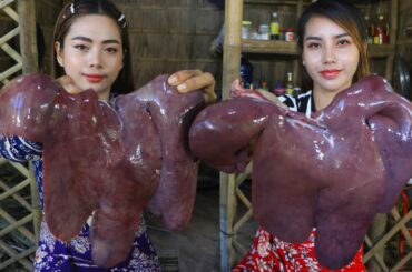 Yummy cooking Stir-fried pork's liver with chili and ginger recipe - Stir-fried pork with chili