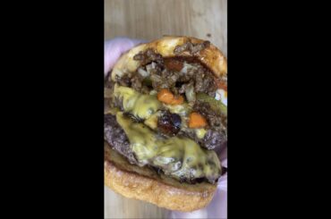 I TRIED MAKING TOMMY’s ORIGINAL DOUBLE CHILI CHEESEBURGER