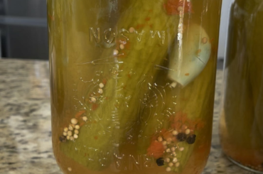 Scotch Bonnet Pickles with mustard seeds, peppercorn & garlic!