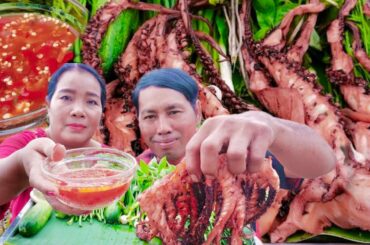 ASMR MUKBANG | Yummy Boiled Squid With Chili Sauce Recipe -Eating So Delicious