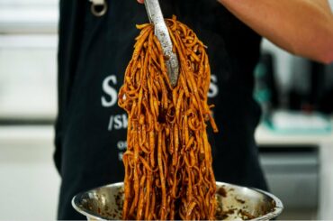 It Doesn't Get Much Easier Than These Garlic Chilli Oil Noodles