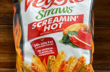 Not to the level I’d describe as Screamin’ Hot, but has medium heat and good flavor!