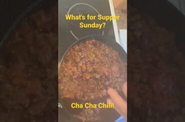 What's for Supper Sunday? Delicious, low sodium chili. Follow for more meal ideas for weight loss.