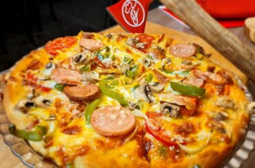 the best homemade chili chicken pizza you'll ever eat | 7/30/2022 #pizza