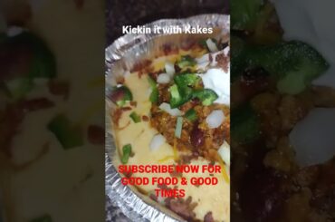 CHILI CORNBREAD BOWL