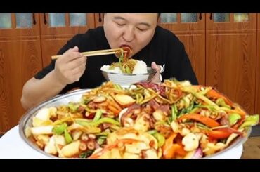 Super Easy Chili Stir Fry Octopus! Great With Rice, Very Enjoyable | Mukbang