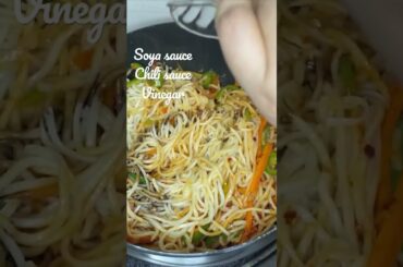 Chili Garlic noodles restaurant style #shorts #ashortaday #youtubeshorts #noodles #chiligarlicnoodle
