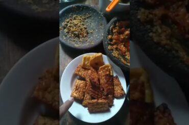 Fried tofu and tempeh, tomato sauce, dry chili sauce, clear vegetables and rice #shorts