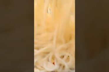 Chili Garlic Spaghetti #shorts #spaghetti #pasta #chiligarlicnoodles #chiligarlicspaghetti