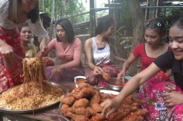 Wow amazing cooking chicken leg crispy with noodle chili recipes @all cooking eating videos