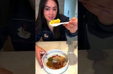 Easiest 5 minute Spicy Garlic Chili Oil, must try recipe! #chilioil #s