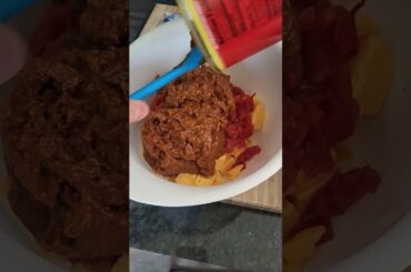 Afternoon snack #chips,#dip,#foodie,#chili,#lunch,#snack,#tortilla,#shorts#yummy,#crockpotrecipes