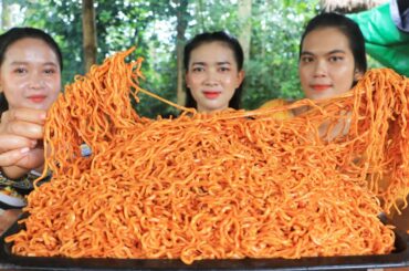 Yummy cooking Noodle chili with stir-fried beef and hot god recipe