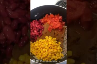This is a nice and easy chili must try!!!#turkey#corn#tomato#seasoning#beans#yum#viral