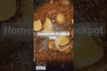 The Best Homemade Crockpot Chili Recipe #chili #crockpot