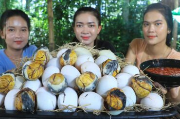 Yummy cooking Grilled  duck egg with chili sauce recipe