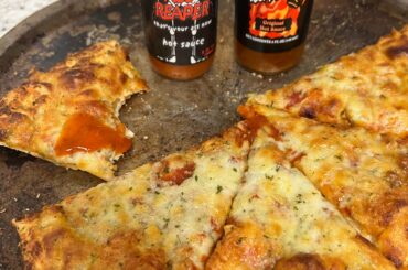 Swapping up sauce every bite !