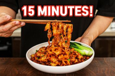 These 15 Minute Chili Garlic Noodles Will Change Your LIFE!