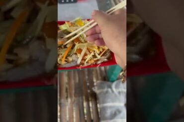 Eat Tasty shrimp salad with papaya and chili recipe