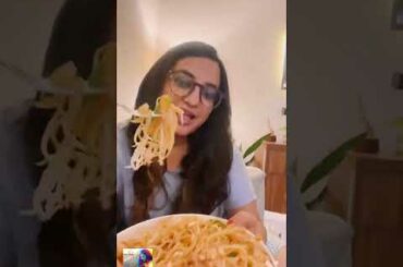 Enjoying the Asia Cup with Burnt Chili Garlic Noodles