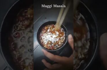 Chilli Oil Maggi #shorts #youtubeshorts #maggi #streetfood #recipe #maggirecipe #cloudkitchen