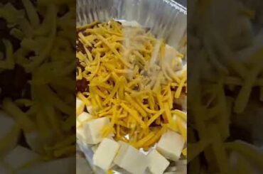 Chili Cheese Dip #chillicheese #appetizer #dip #easyrecipe