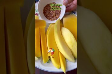 Yum yum huge late season mango with dipping chili jeow #shorts