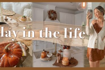 COZY RAINY DAY | fall bucket list, homemade veggie chili, & home projects!