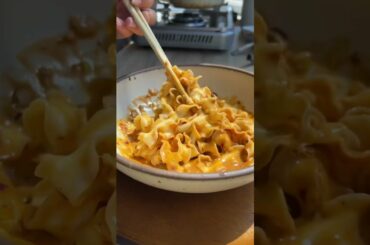 5 MIN Creamy Tahini Chili oil Noodles #shorts