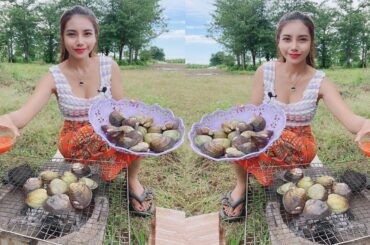 Eating claim with chili sauce and vegetable recipe