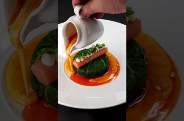 Quinoa and kale salad, smoked salmon roll, chili-yogurt marbled sauce