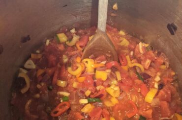 Making chilli with fresh everything (including tomatoes)