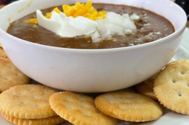 OLD SCHOOL VENISON CHILI/A PERFECT RECIPE FOR A COLD FALL AND WINTER DINNER IDEA