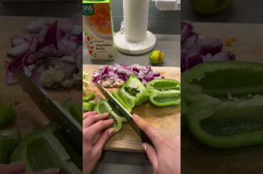 cook dinner with me | butternut squash chili #shortsvideo #cookwithme #easydinnerrecipe