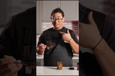 Pro chef tries most popular chili oil