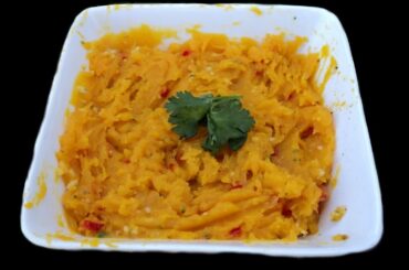 HOMEMADE PUMPKIN CHILLI DIP RECIPE