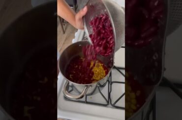 HEALTHY ONE POT CHILI: PERFECT FOR FALL #shorts