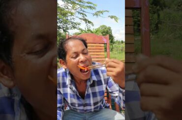 Frying Peacock Eel With Chili, Ginger, Garlic, Cabbage, Turmeric Recipe #shorts