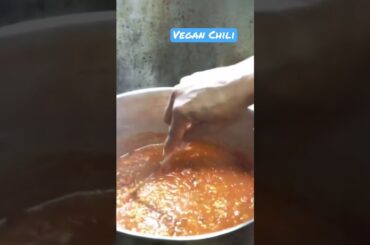 How to Make The Best Vegan Chili Ever #shorts