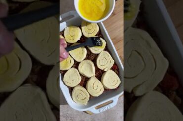 Beef Chili Cornbread Bake | Pillsbury