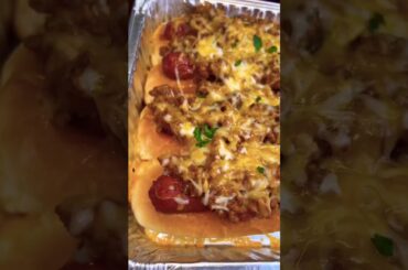 Chili Cheese Boat Dogs #hotdogs  #chilidogs  #chili