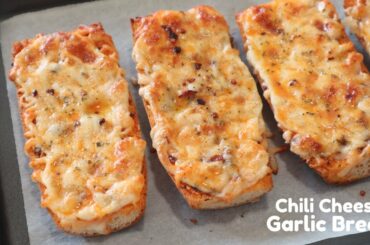 Easy Chili Cheese Garlic Bread Recipe | Super Cheesy & Delicious!