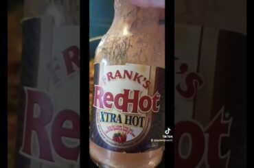 Cooking Chili with Labrador's @M Jay #doglovers #labrador #lovemydog #chili #dinnerideas