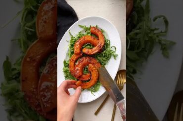 CHILI OIL ROASTED BUTTERNUT SALAD. Hormone-friendly eats. #shorts