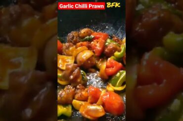 Chilli Garlic Prawn | Garlic Chilli Prawn | Indo-Chinese Prawn Recipe | Bengali Food Kitchen #shorts