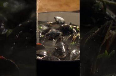 Mussels With Celery & Chilli #shorts