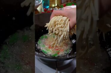 Stir-fried chili pepper with bean skin is not only delicious but also easy to cook.