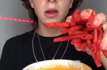 How I imagine my fellow spice heads eats ramen