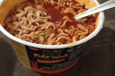 the spiciest think i have had it has scorpion pepper and 2 big habaneros chilli past 2 different kinds of hot sauce and red pepper flakes